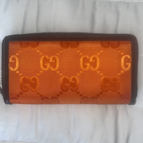 NWOT off the grid gucci zip around wallet Unisex - Picture 2 of 11